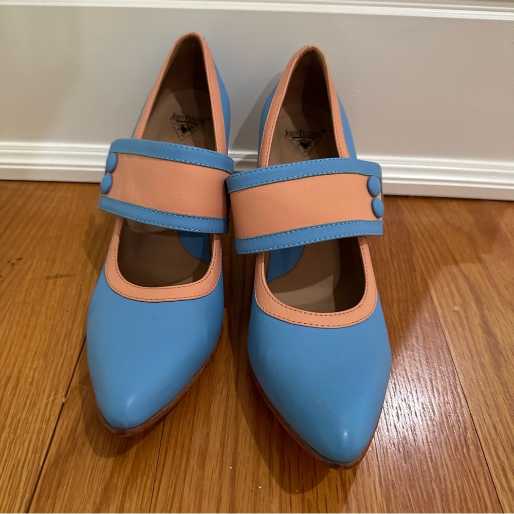 John Fluevog Blue and Tan Mary Jane Leather Heels — Size 8.5